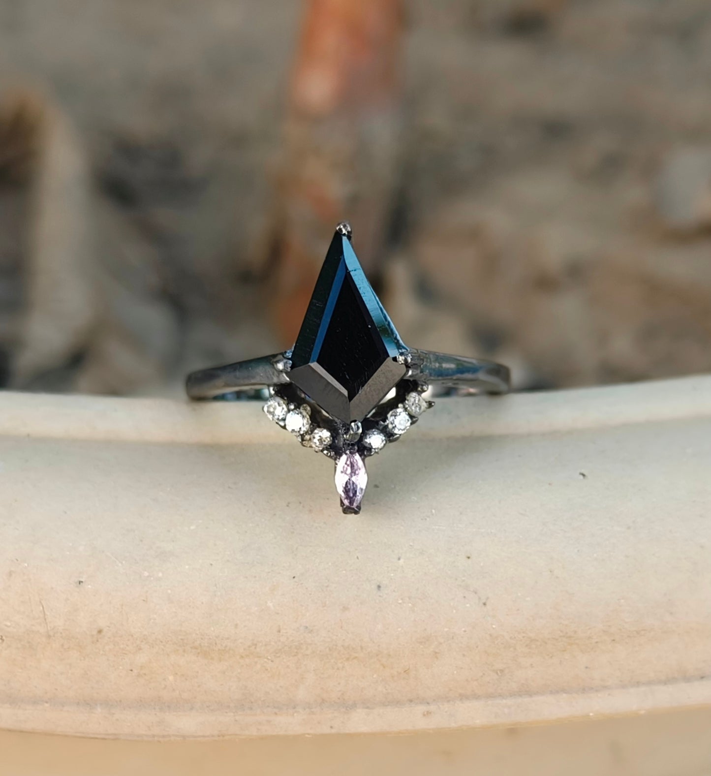 Black Onyx Kite Ring – Dainty Silver