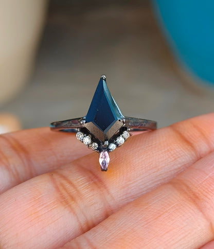 Black Onyx Kite Ring – Dainty Silver