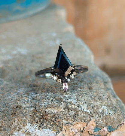 Black Onyx Kite Ring – Dainty Silver