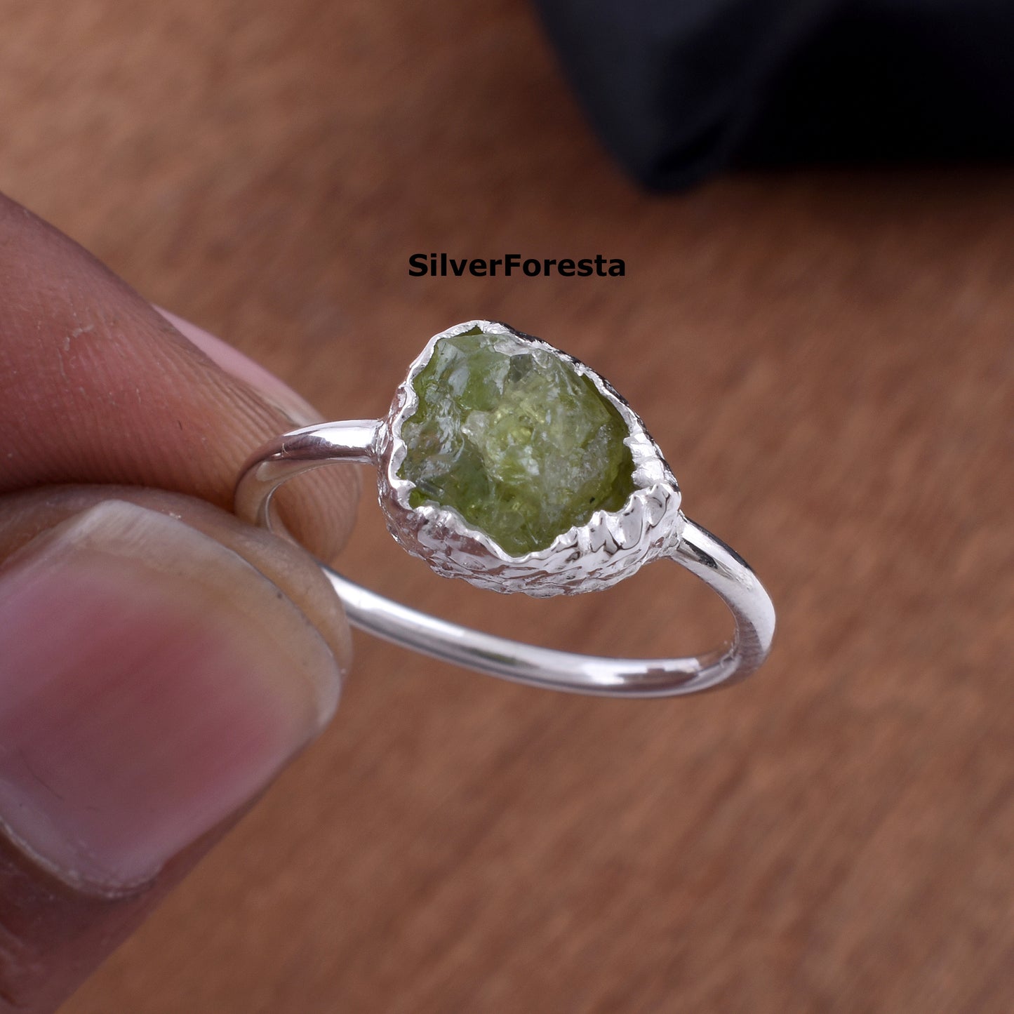 925 Sterling Silver Peridot Ring - SilverForestaa