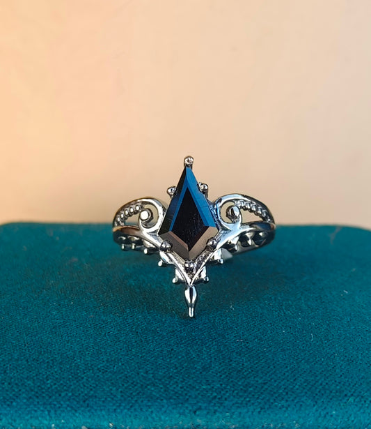 Minimal Black Onyx Engagement Ring – Silver