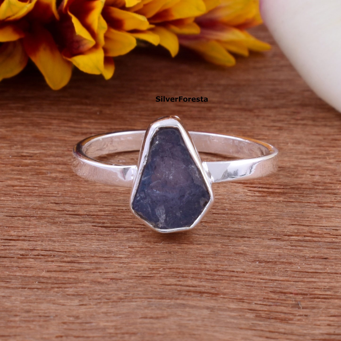 Raw Tanzanite Coffin Ring – 925 Silver